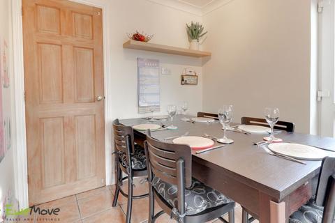 1 Chalfont Way, Luton, LU2 9RG