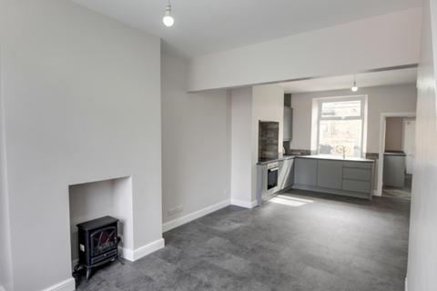 2 bedroom terraced house to rent, Powell Street, Barnoldswick, BB18