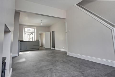 2 bedroom terraced house to rent, Powell Street, Barnoldswick, BB18