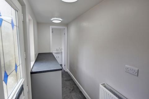 2 bedroom terraced house to rent, Powell Street, Barnoldswick, BB18