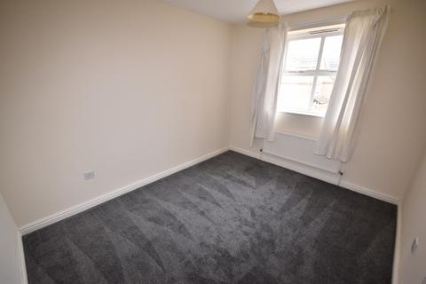 3 bedroom terraced house to rent, Polyanthus Drive, Sleaford, NG34
