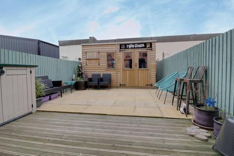 14 Gateways, Wakefield, WF1 2LZ