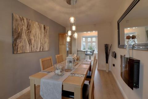 27 Tatton Lane, Thorpe, Wakefield, WF3 3FF