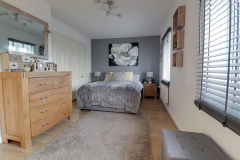27 Tatton Lane, Thorpe, Wakefield, WF3 3FF
