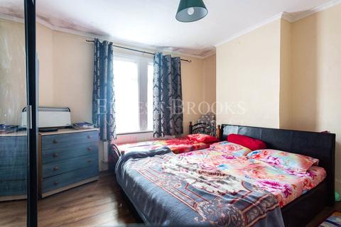 72b Pitchford Street, London, E15 4RX