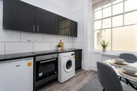 undefined, Oriental Place, Flat 4, Brighton