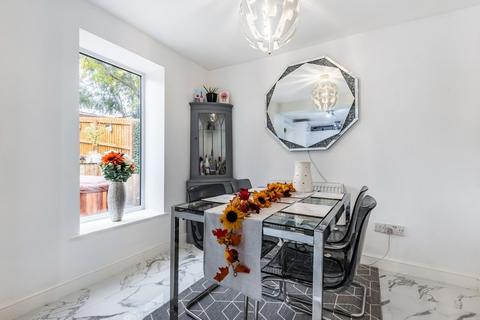9 Appleby Walk, Leeds, LS15 0NJ