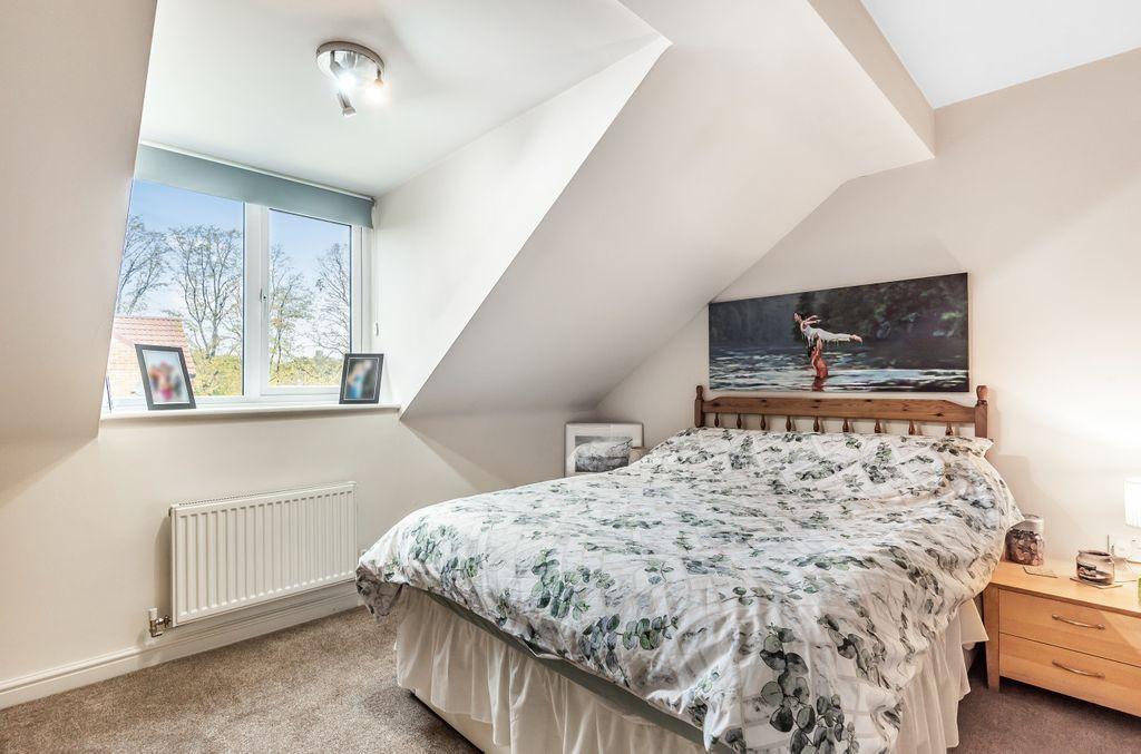 Bedroom 2 (Double)