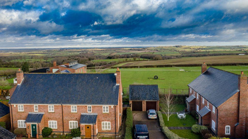 Marefield Lane, TiltonOnTheHill LE7 9LJ 3 bed semidetached house