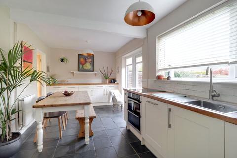 4 Alexander Crescent, Oakham, LE15 6LB