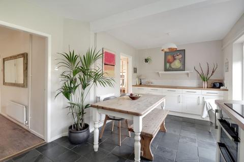 4 Alexander Crescent, Oakham, LE15 6LB