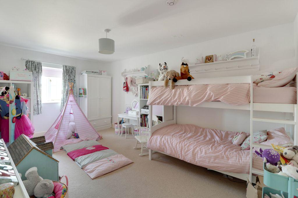 Bedroom 3 (Double)