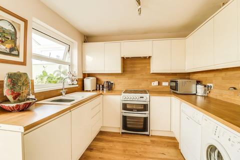 16 Ash Road, Rochester, ME2 2JL