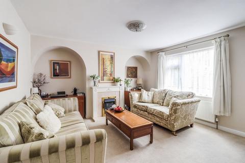 16 Ash Road, Rochester, ME2 2JL