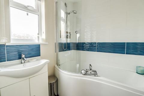 16 Ash Road, Rochester, ME2 2JL