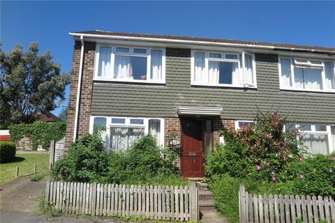 4 bedroom house to rent - The Chantrys, Farnham, Surrey, GU9