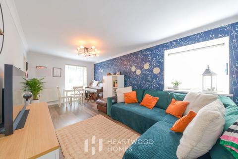 2 bedroom flat for sale, Wyedale, London Colney, St. Albans, AL2 1TH