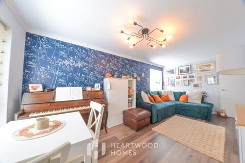 2 bedroom flat for sale, Wyedale, London Colney, St. Albans, AL2 1TH