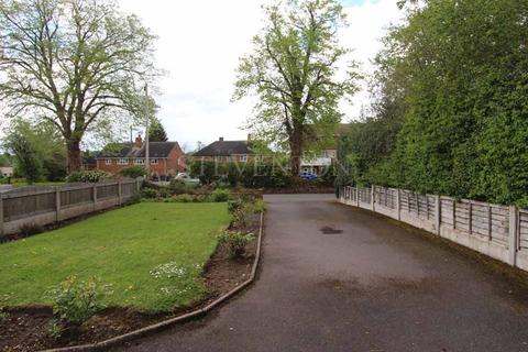 255 Castlecroft Road, Wolverhampton, WV3 8NA