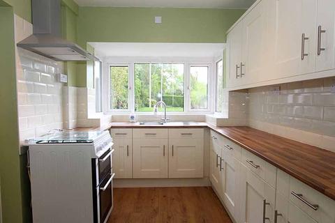 255 Castlecroft Road, Wolverhampton, WV3 8NA