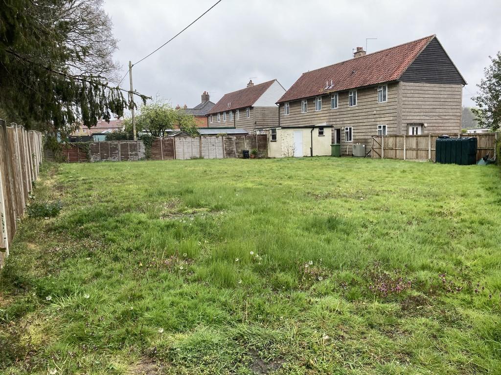 Scottow, Norwich, Norfolk 3 bed semidetached house £160,000