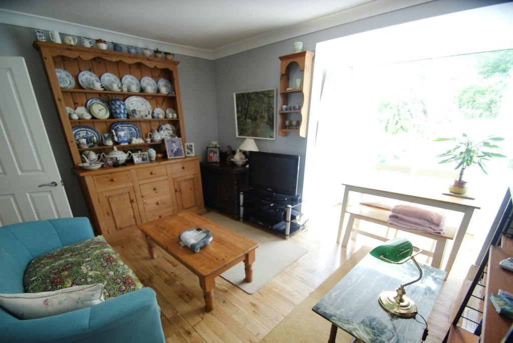 Torquay Road Kingskerswell Newton Abbot 3 bed detached bungalow £