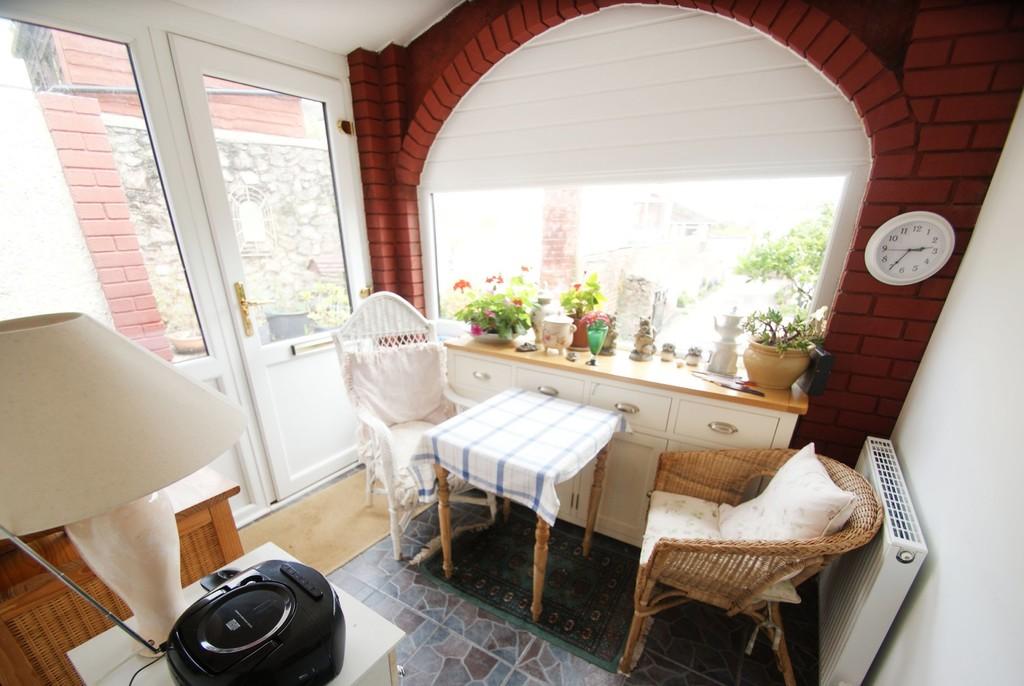 Torquay Road Kingskerswell Newton Abbot 3 bed detached bungalow £