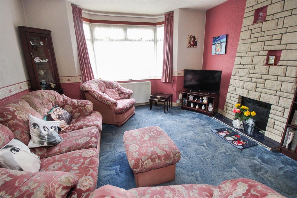 Cadogan Road, Bristol, BS14 9TF 3 bed terraced house £255,000