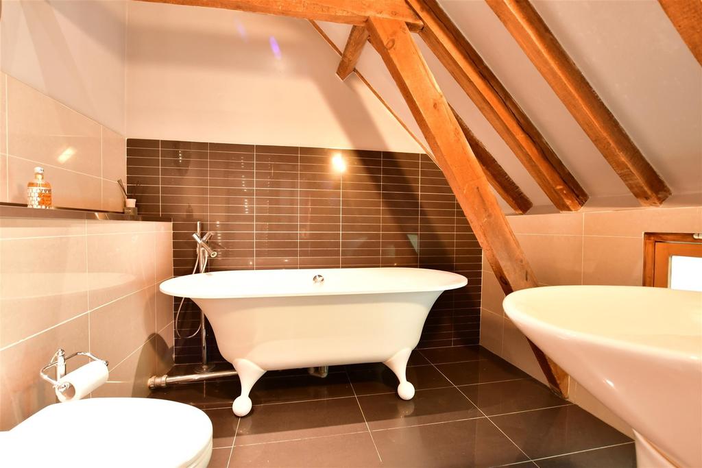 En Suite Bathroom 1