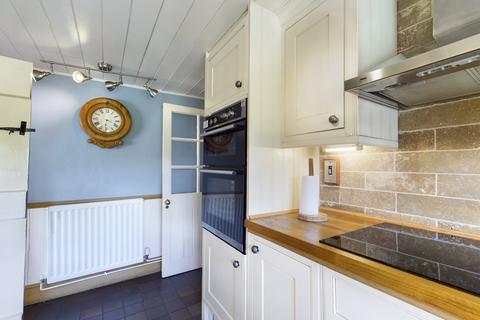 Farley Villa Farley Corner, Great Haywood, Stafford, ST18 0UD