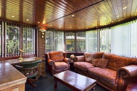 Farley Villa Farley Corner, Great Haywood, Stafford, ST18 0UD