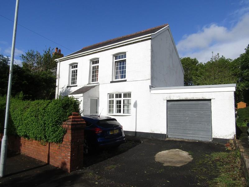 Birchgrove Road, Birchgrove, Swansea, City And County of Swansea. 4 bed