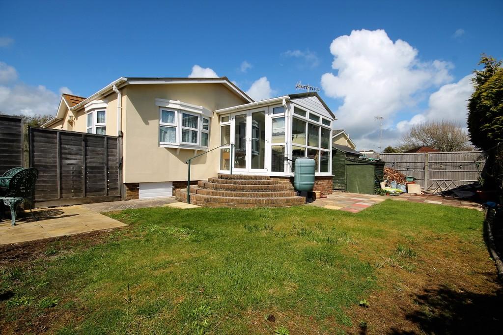 The Fairway, Willowbrook Park, Lancing 2 bed park home £225,000