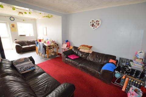 27 Marlow Road, Southall, UB2 4NS
