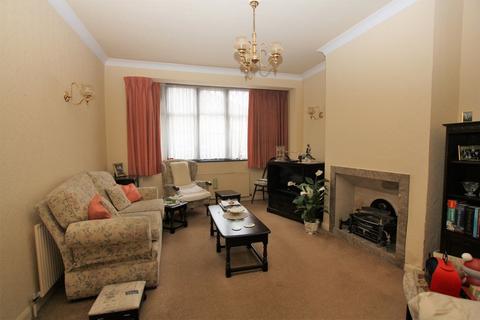 211 Manor Way, Mitcham, CR4 1EN