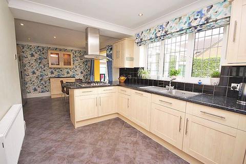 17 Blakeney Lea, Cleethorpes, DN35 0PD