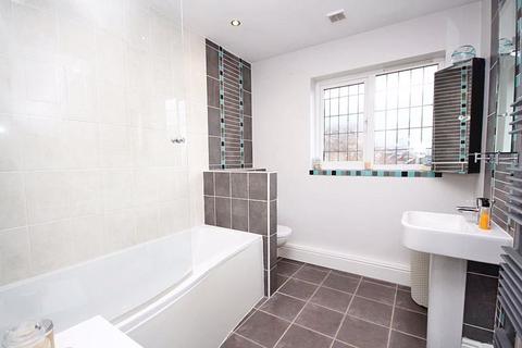 17 Blakeney Lea, Cleethorpes, DN35 0PD