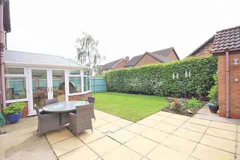 17 Blakeney Lea, Cleethorpes, DN35 0PD