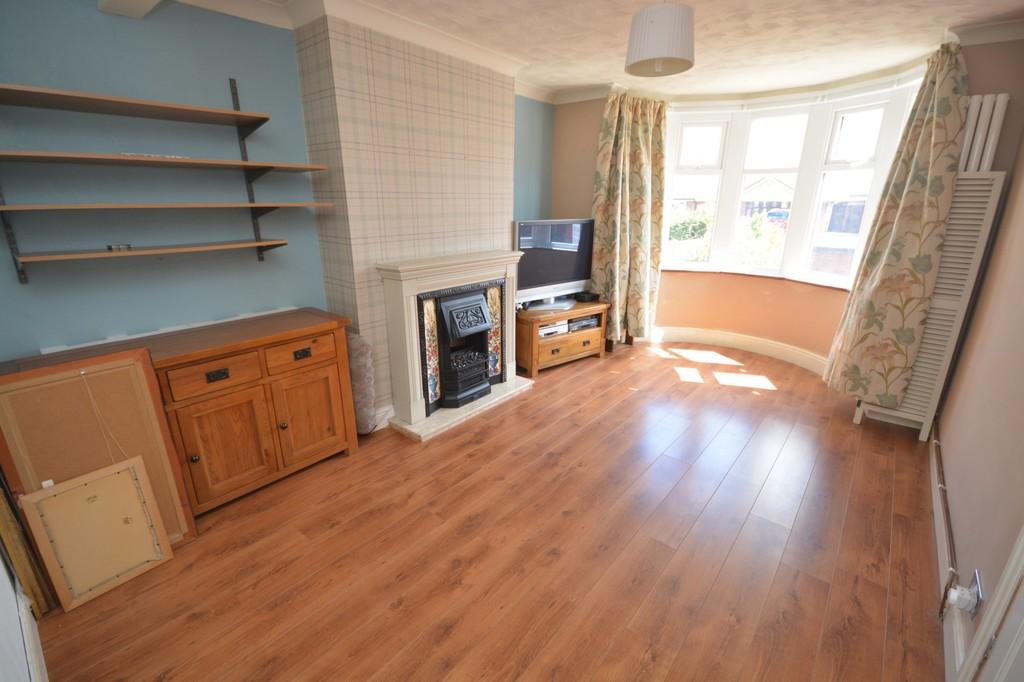 Goodyers End Lane, Bedworth 3 bed semidetached house £240,000