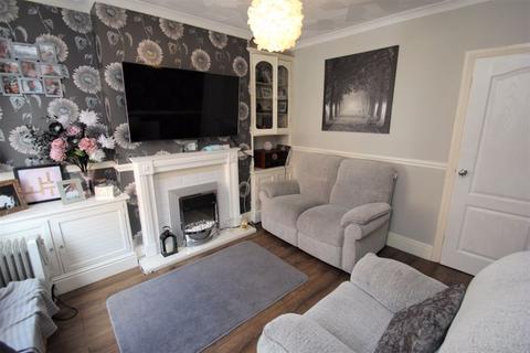 10 Lodge Road, Redditch, B98 7BT