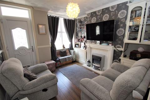 10 Lodge Road, Redditch, B98 7BT