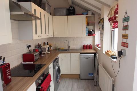 10 Lodge Road, Redditch, B98 7BT