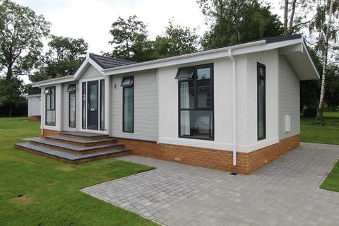 2 bedroom detached bungalow for sale - Mickley Lane, Stretton