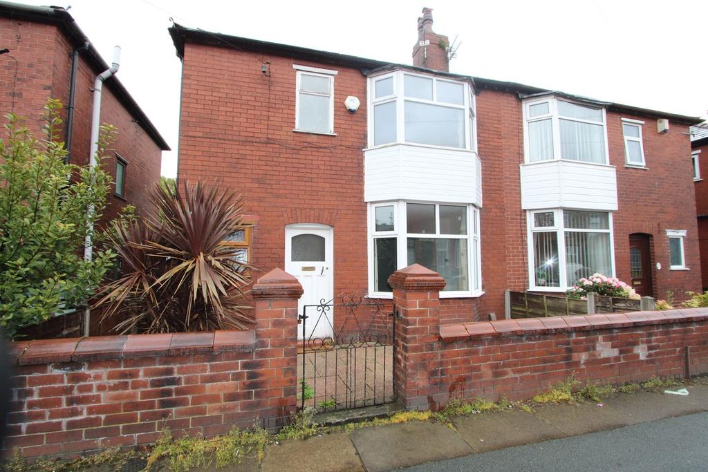 Florence Avenue, BOLTON, BL1 3 bed semidetached house £750 pcm (£173 pw)