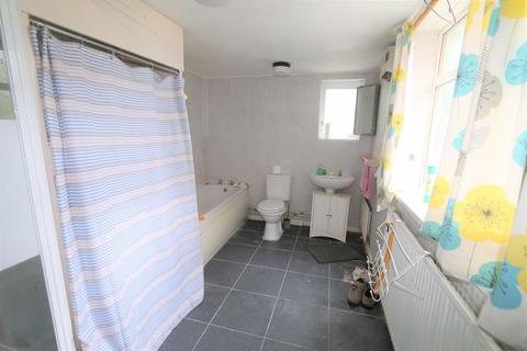 44 Douglas Road, Handsworth, Birmingham, B21 9HH