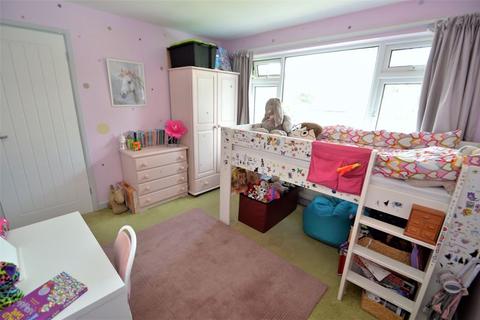 17 Binhay Road, Yatton, Bristol, BS49 4HD