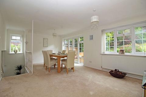 7 Kersey Drive, South Croydon, CR2 8SX