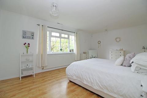 7 Kersey Drive, South Croydon, CR2 8SX