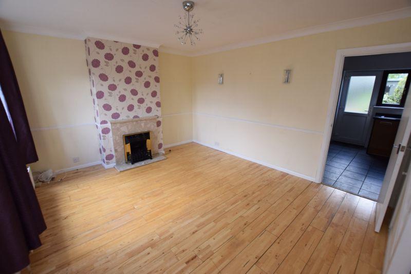 Kingsman Road, StanfordLeHope 3 bed terraced house £1,300 pcm (£300 pw)