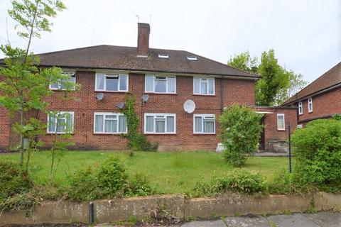 18 Salisbury Road, Pinner, HA5 2NN